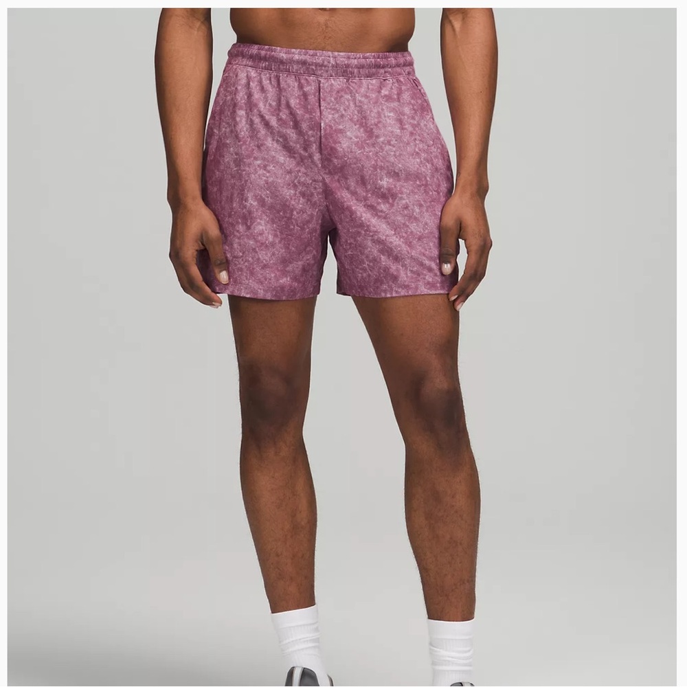 Lululemon Pace Breaker Linerless Short 5”